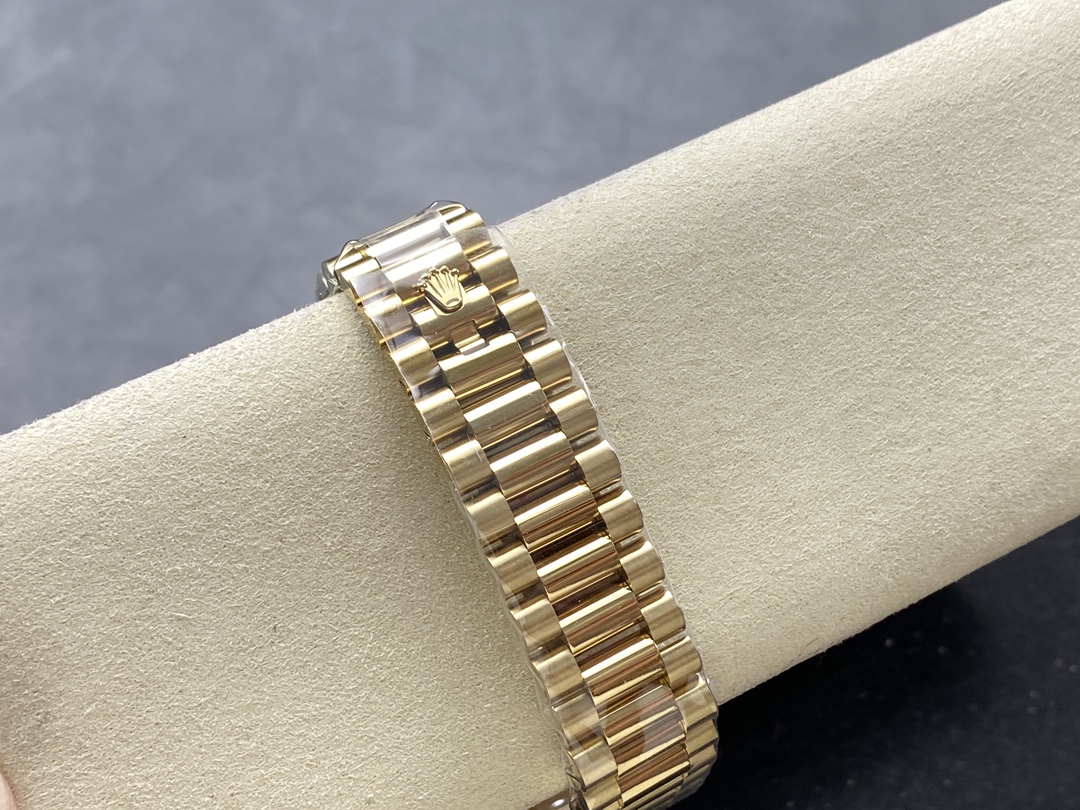 Rolex Day-Date 228348RBR 0043 Black Diamond Dial Diamond Bezel 40mm Mens Replica Watch