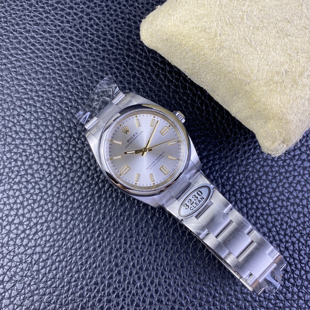 Rolex Oyster Perpetual 36 Oystersteel 126000 0001 Women's Watch