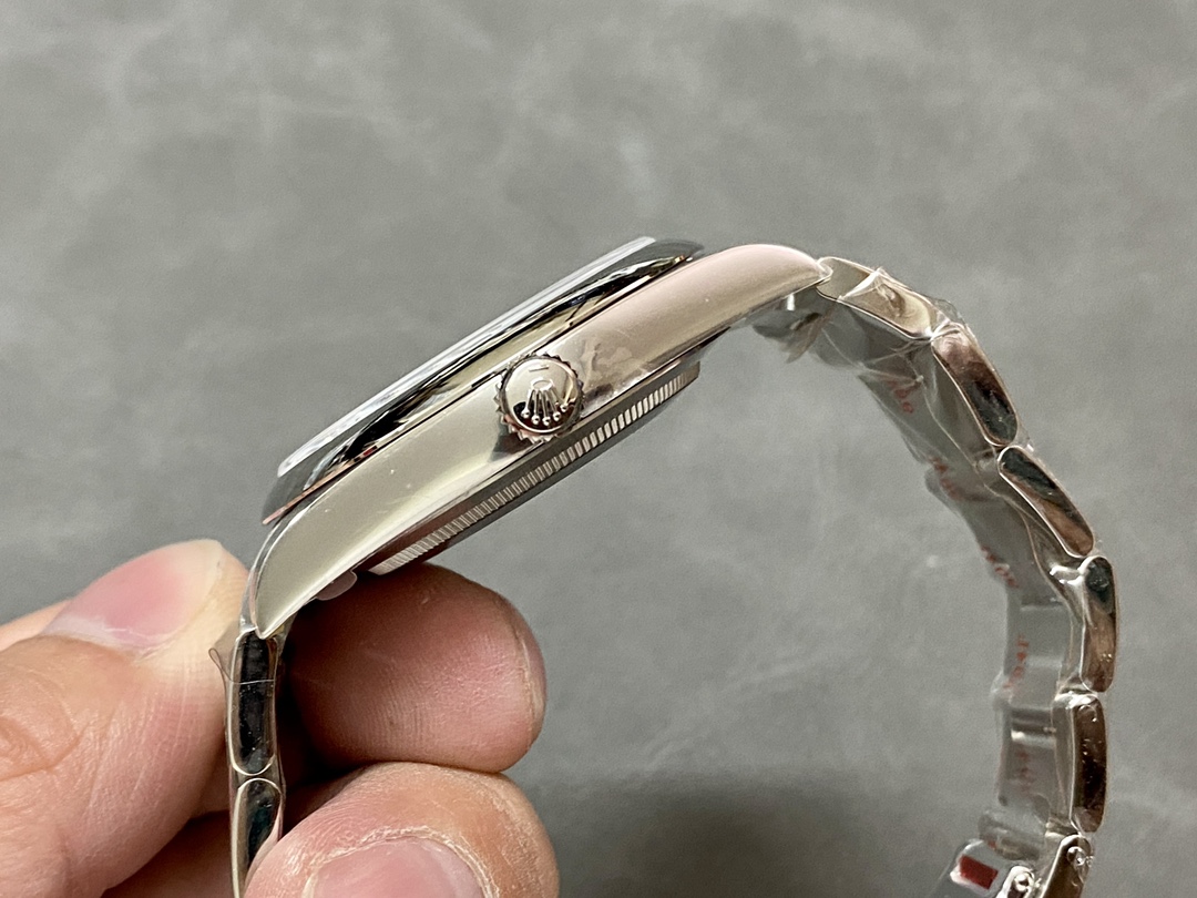 Rolex Oyster Perpetual 41 Oystersteel 124300 0003 Mens Watch