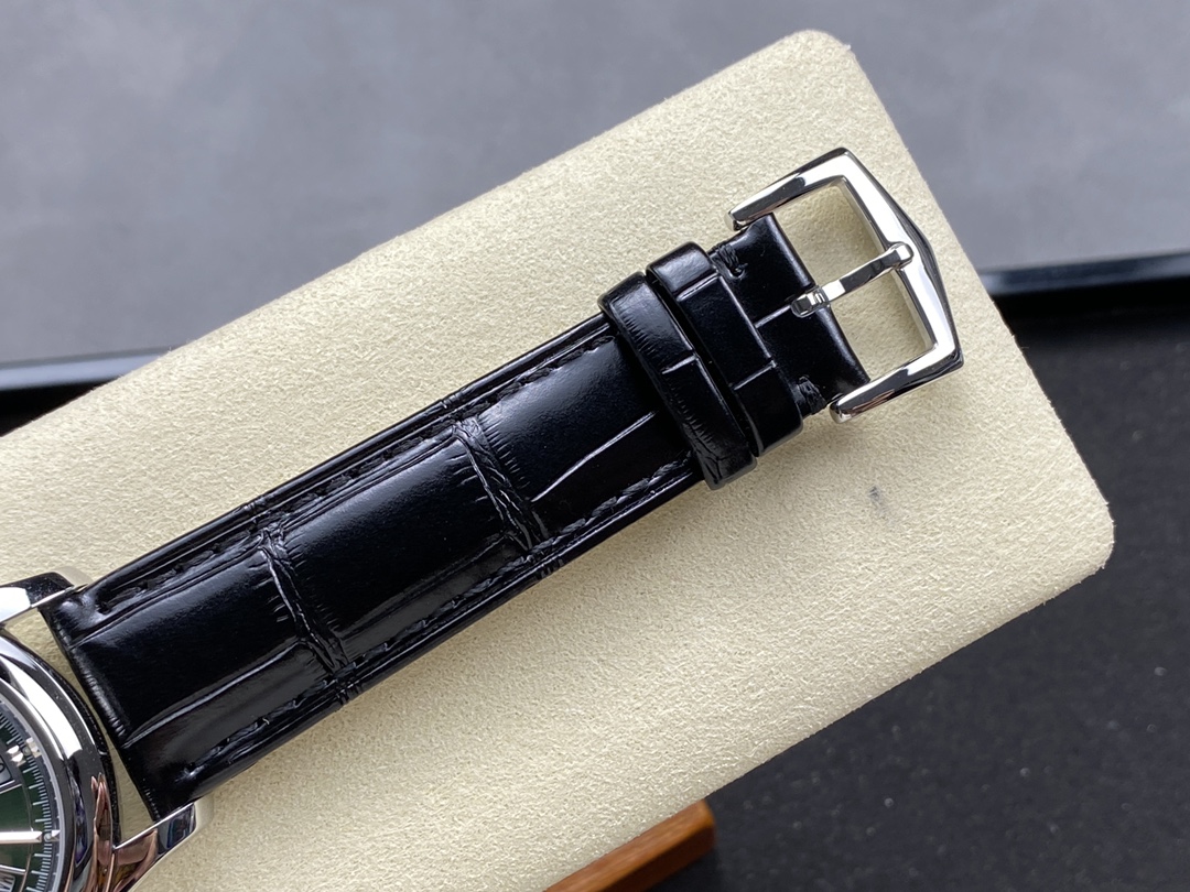 Patek Phillippe Complications Platinum Limited Edition Annual Calendar 5905P 014