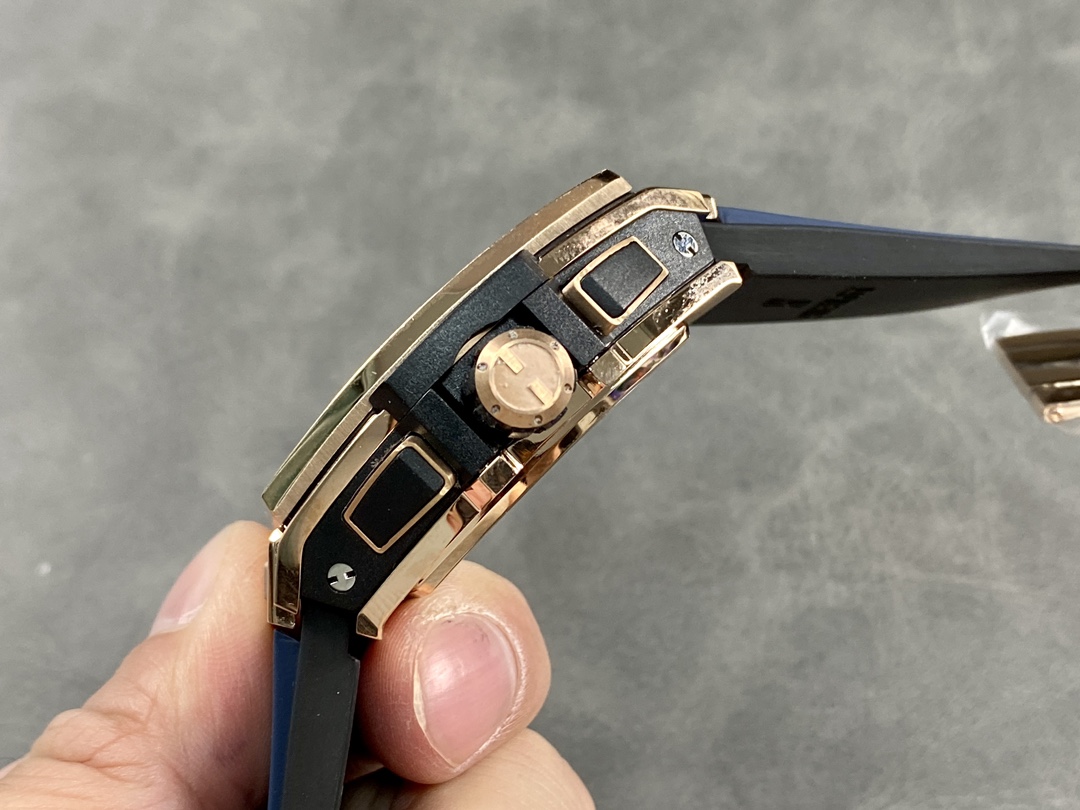 Hublot Spirit Of Big Bang Chronograph 642.OX.7180.RX 42MM Replica Watch