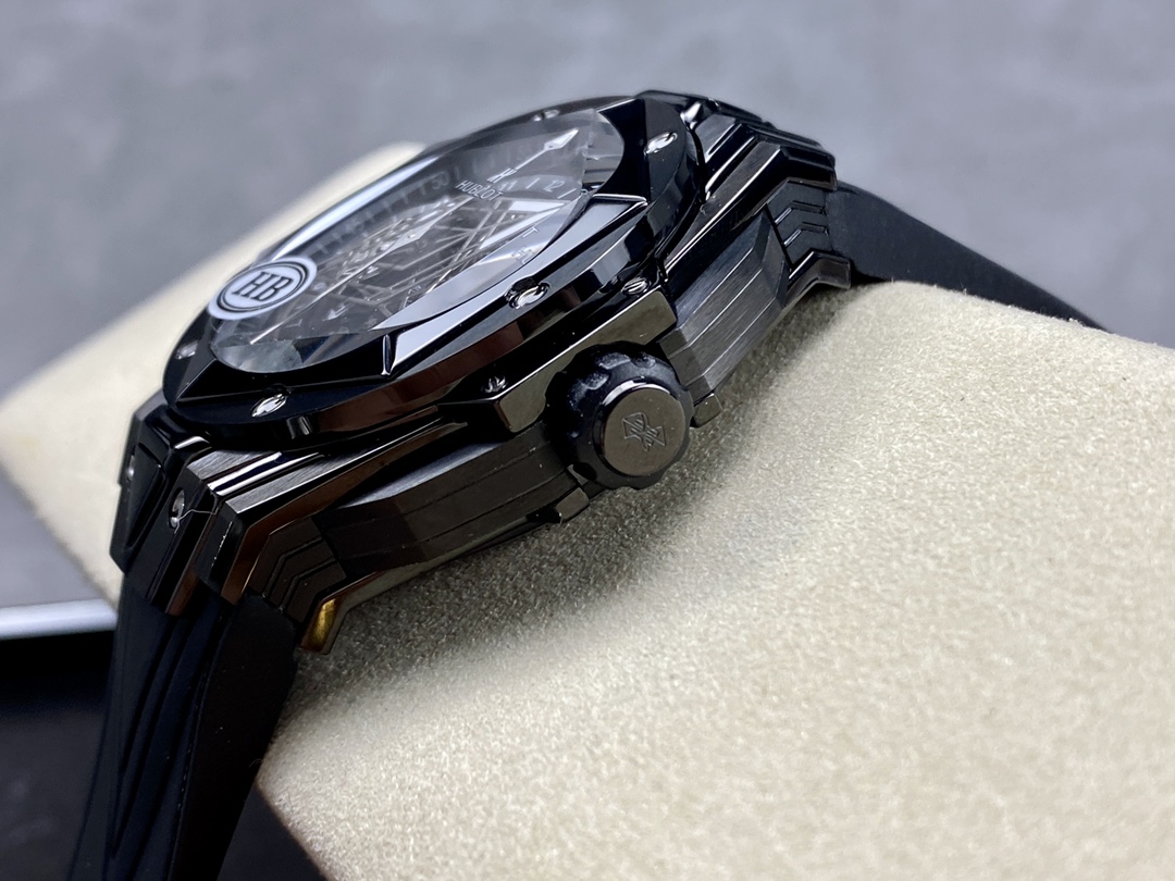 418.CX.1107.RX.MXM22 Hublot Big Bang Sang Bleu II Black Magic