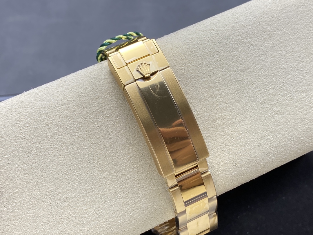 Rolex Submariner 40 18k Champagne Diamond Dial Black Bezel 16613T Gold Watch