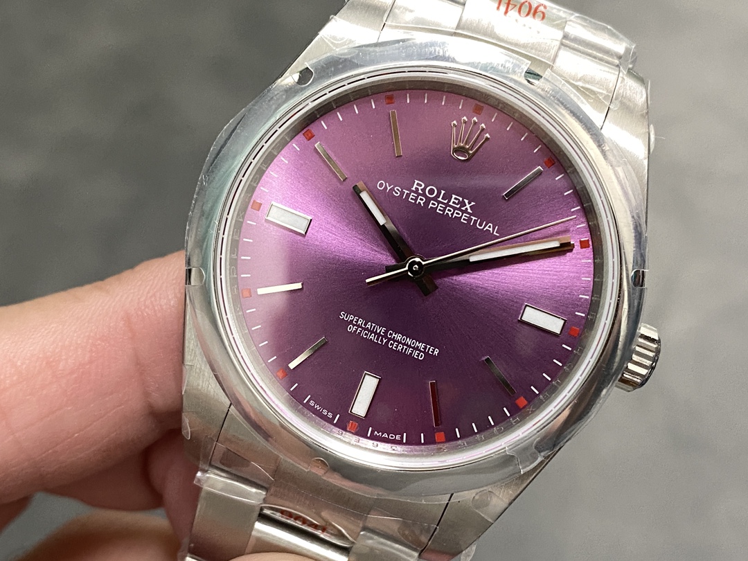 Rolex Oyster Perpetual 39 Red Grape Dial Steel 114300 0002 Men's Watch