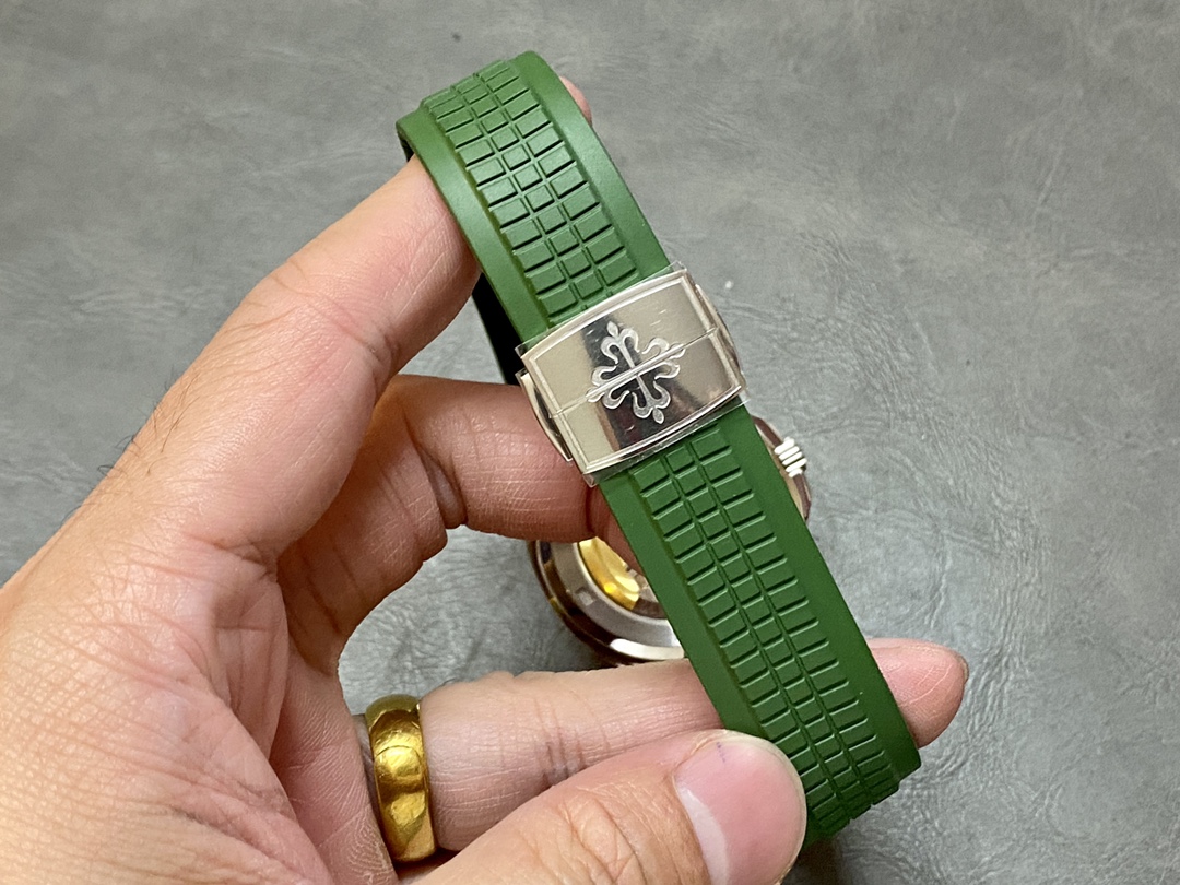 Replica Patek Philippe Aquanaut 5168G 010 40mm Mens Watch