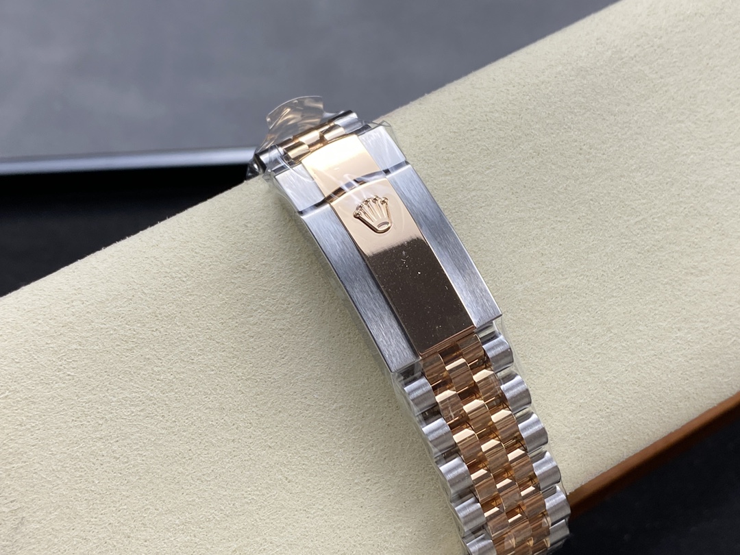 Rolex Datejust Steel & Everose Gold White Dial M126231 0017