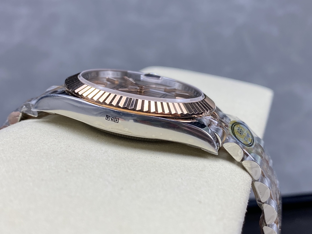 Rolex Datejust 41mm Two Tone Rose Gold Jubilee Band Sundust Index Dial 126331 0010