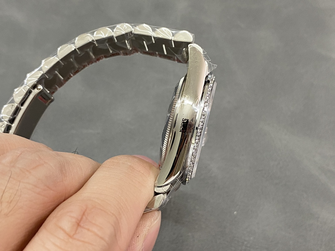 Rolex Day-Date 128349RBR White Mother of Pearl Dial Diamond Bezel 36MM Lady Replica Watch