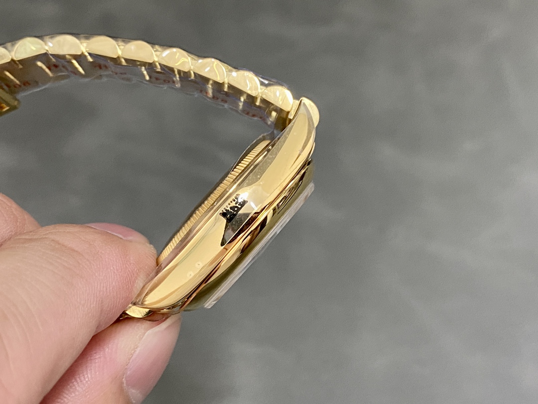 Rolex Datejust 31 Silver VI Daimond Dial 18k Yellow Gold Watch 178248