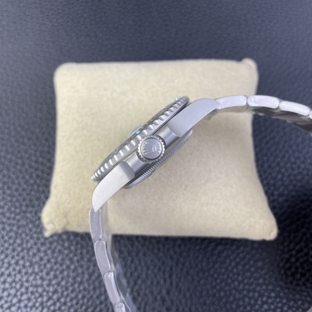 Rolex Submariner Sandblasted DIWF Edition Carbon Bezel  Ice Blue Dial