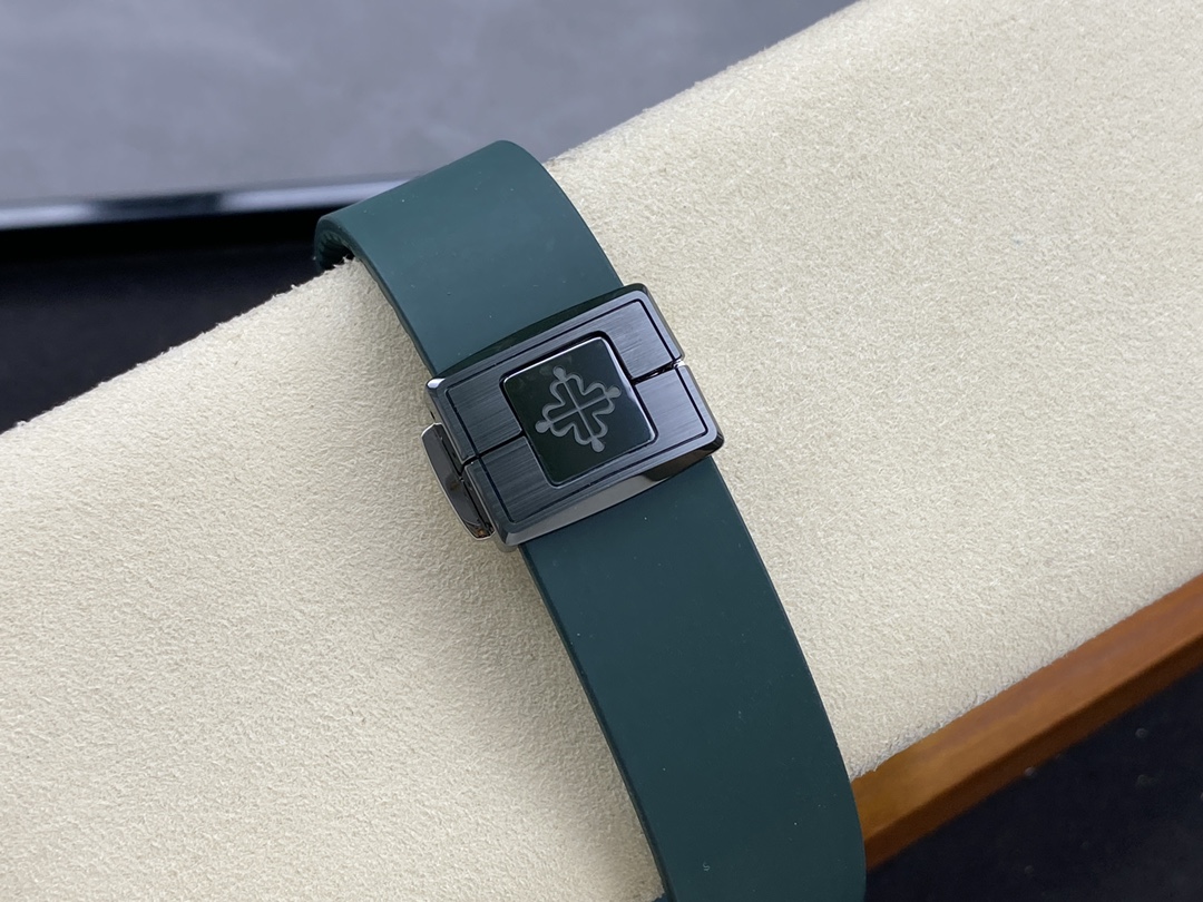 Patek Philippe Nautilus Brown Dial 5711 40MM Watch