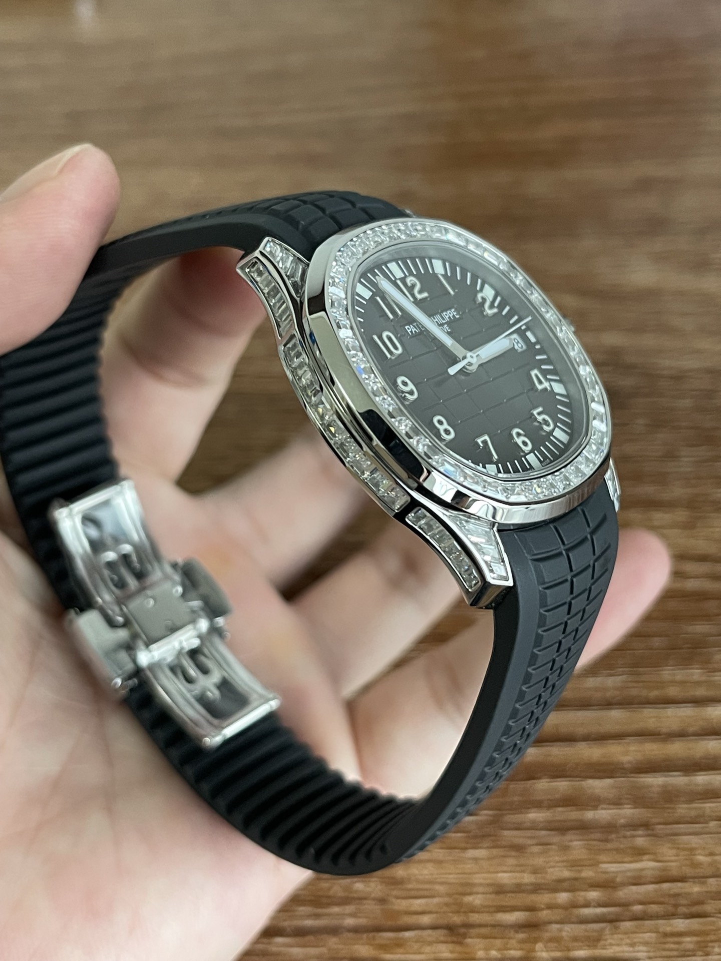 Replica Patek Philippe Aquanaut 5267 200A 001 Black Dial Diamond Bezel Watch