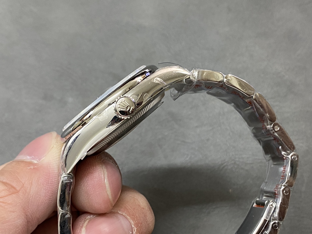 Rolex Datejust 126200 Stainless Steel Black Dial 36MM Unisex Replica Watch