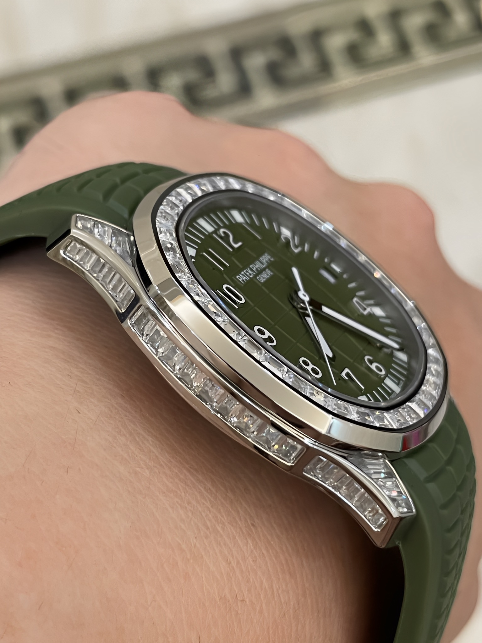 Patek Philippe Aquanaut 5167 300G 010 Black & Green & Brown 40mm