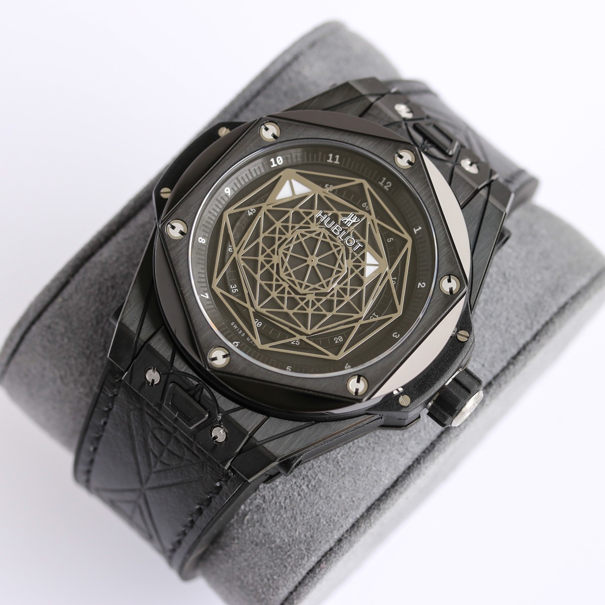 Hublot Big Bang 415.NX.1112.VR.MXM16 44mm