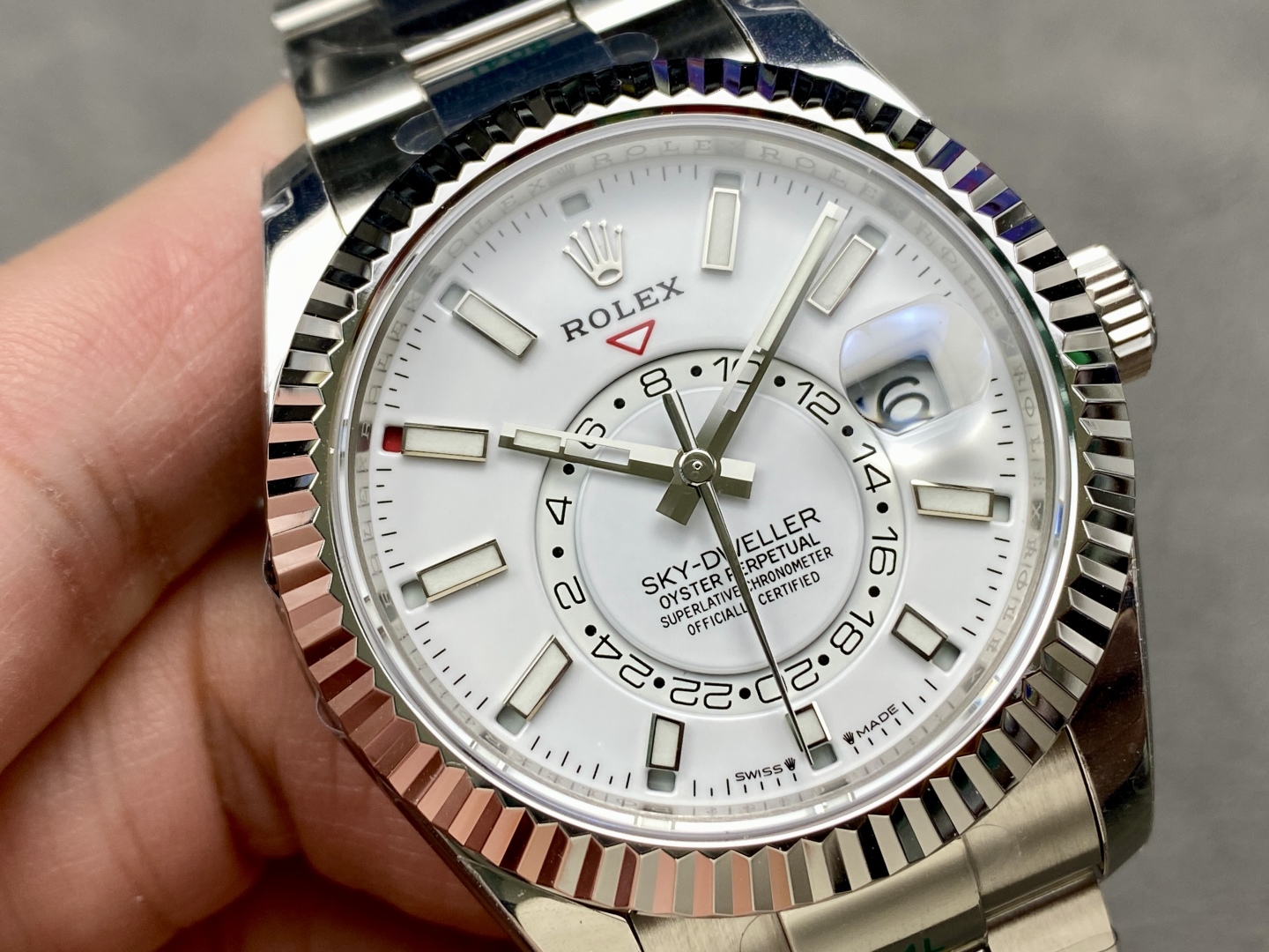 Rolex Sky Dweller 42 Oystersteel White Dial m336934 0003 Men's Watch