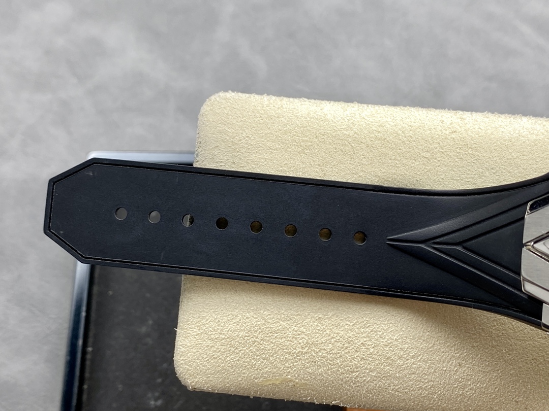 418.NX.1107.RX.MXM19 Hublot Big Bang Unico Sang Blue II