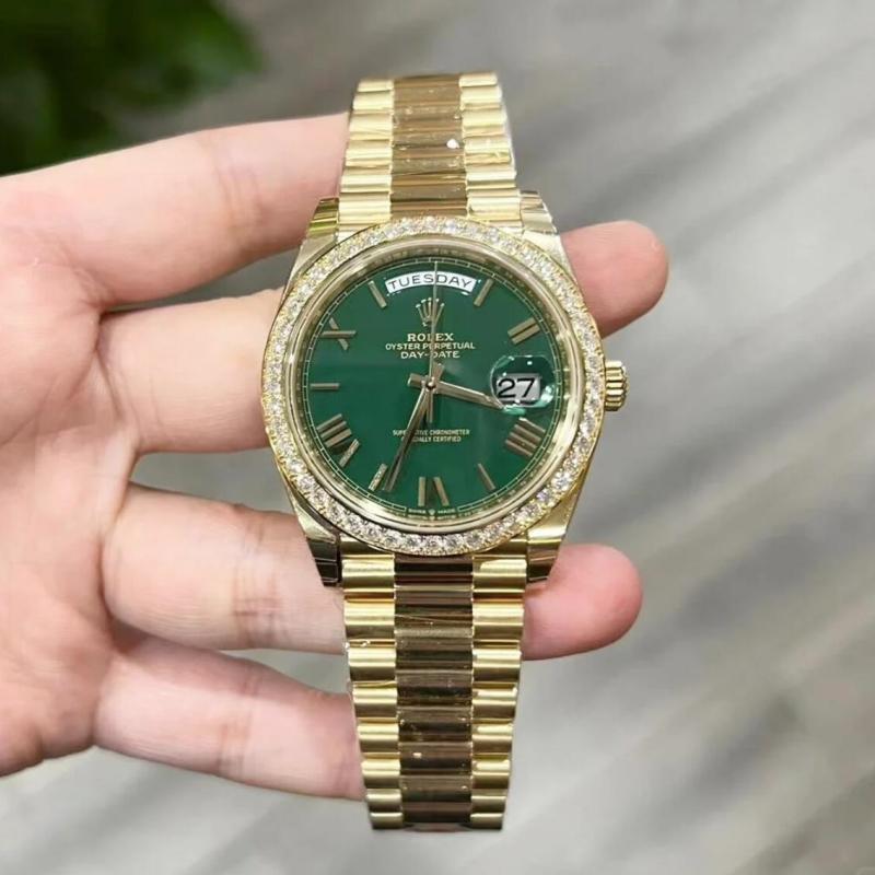 Rolex Day Date 40 18K Yellow Gold Green Dial Diamond Bezel M228348RBR 0040 Men's Watch