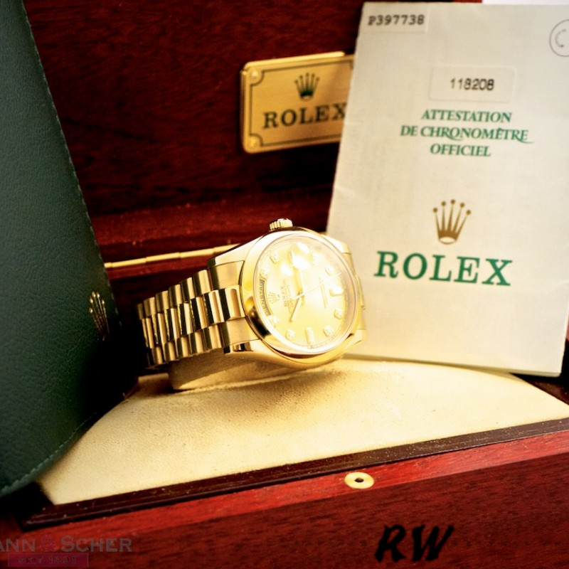 Rolex Day-Date 118208 Yellow Gold Champagne Diamond Dial 36mm Unisex Replica Watch