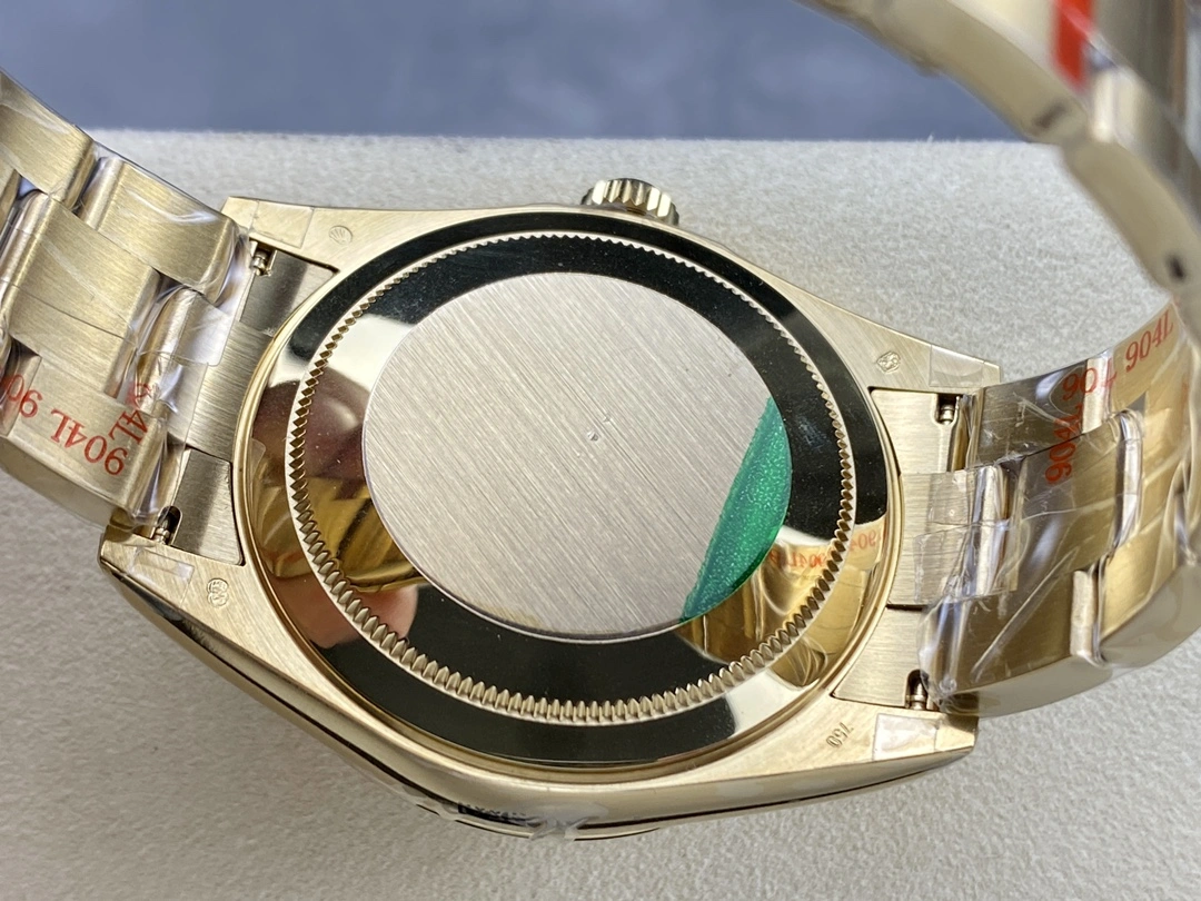 Rolex Sky Dweller 42mm Yellow Gold Champagne Dial m336938 0001 Men's Replica Watch