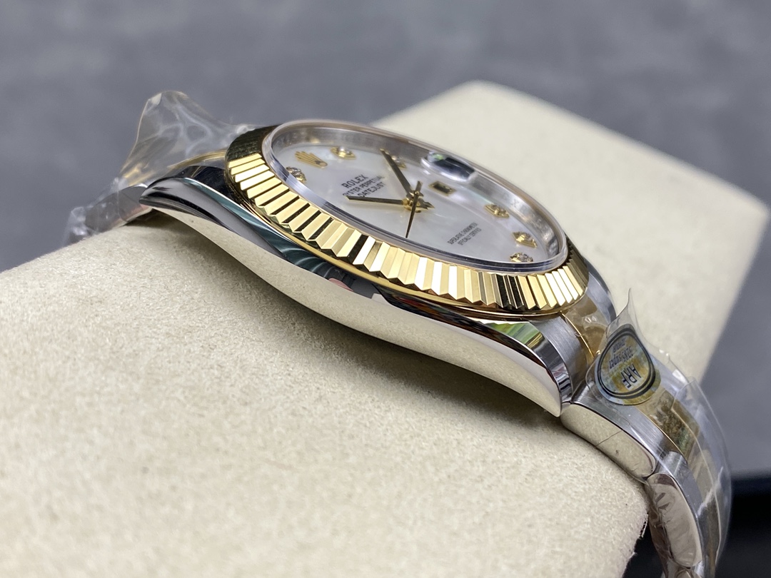 Rolex Datejust 41mm Steel and Yellow Gold 126333 0017 White Mop Diamond Oyster