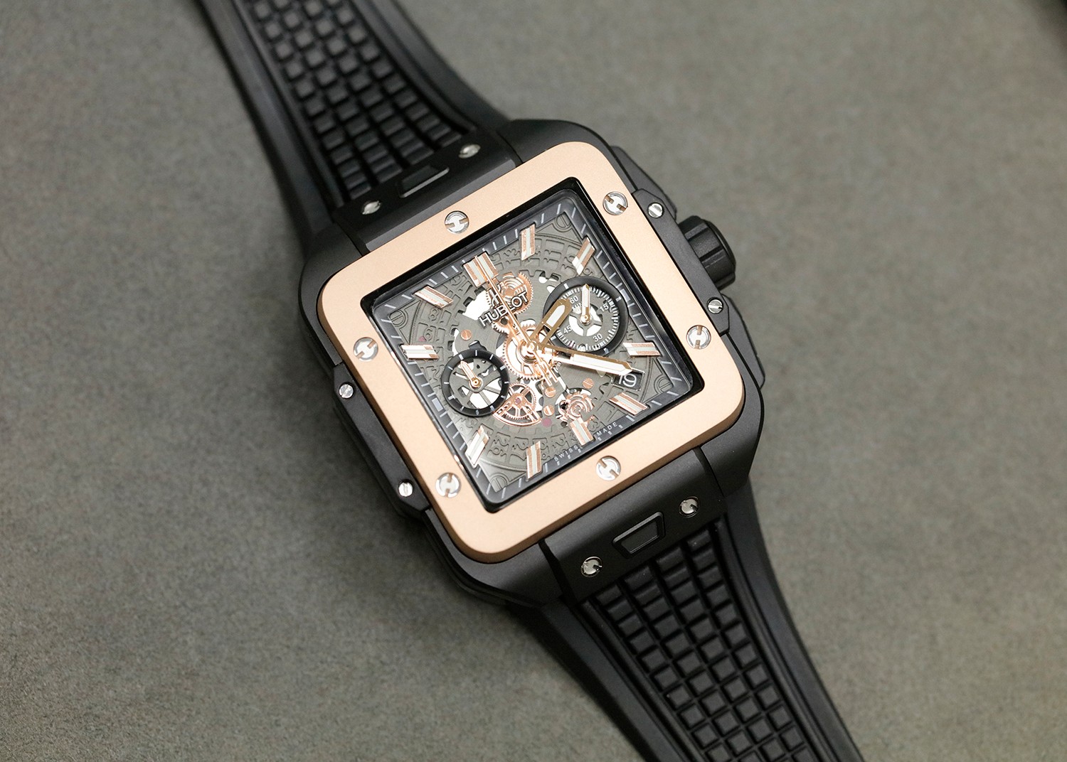 Hublot Square Bang Unico All Black 821.CI.0170.RX 42mm