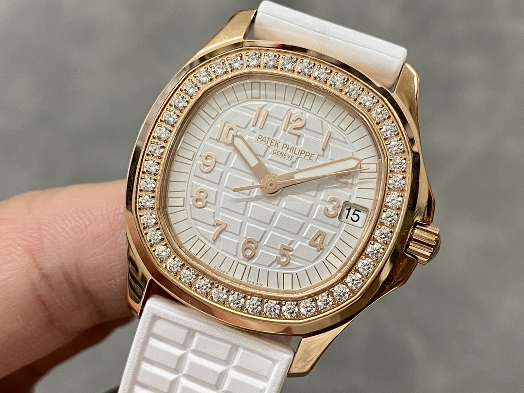 Replica Patek Philippe Aquanaut Rose Gold White Dial 5068R 010 36mm Lady Watch