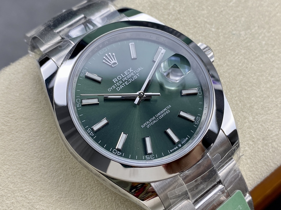 Rolex Datejust 41 Green Stick Dial Oyster m126300 0019 Men's Watch