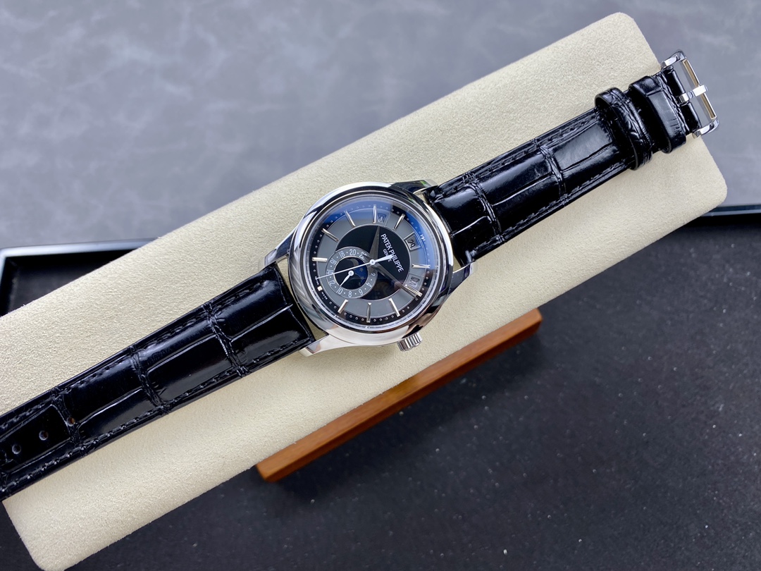 Replica Patek Philippe Complications Annual Calendar White Gold 5205G 010 40mm Mens Watch