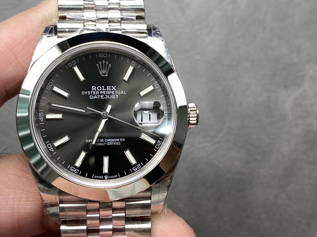 Rolex Datejust 41 41mm 126300 0012 Bright Black Index Dial