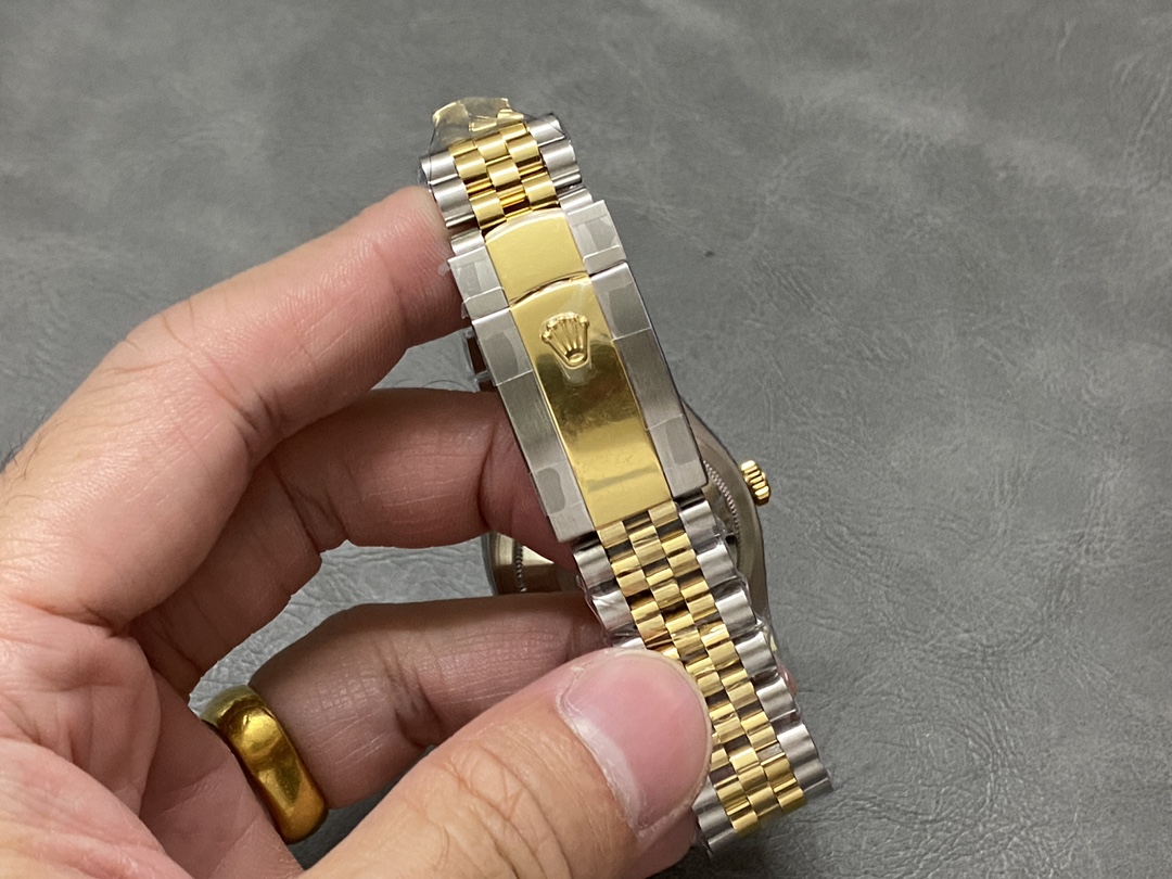 Rolex Datejust 126233 Black Diamond Dial 36MM Unisex Replica Watch