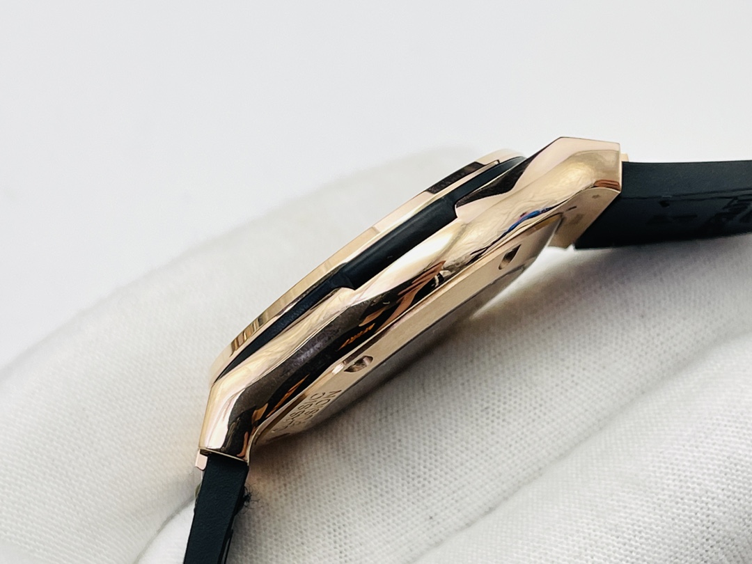 Hublot Classic Fusion King Gold 565.OX.7180.RX.1204 42mm