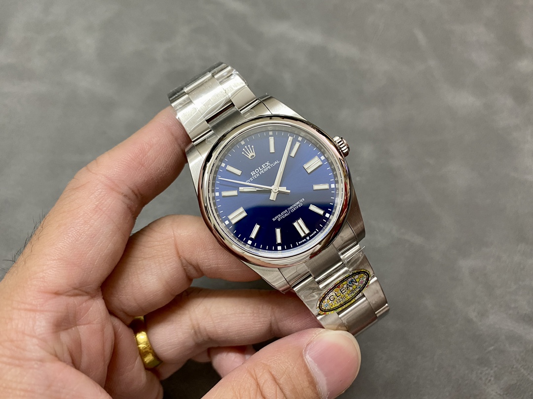 Rolex Oyster Perpetual 41 Oystersteel 124300 0003 Mens Watch