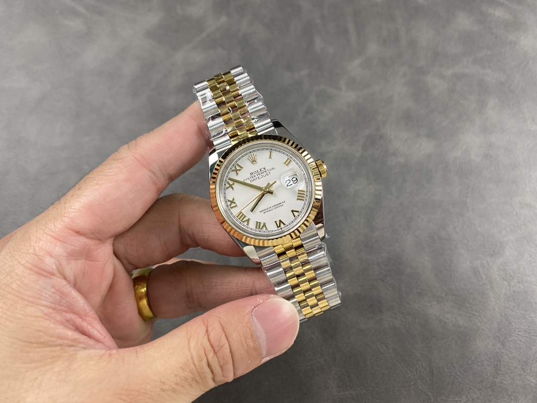 Rolex Datejust 126233 White Roman Dial Fluted Bezel 36MM Unisex Replica Watch