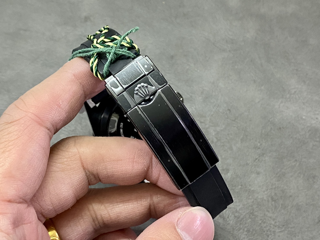 Rolex Blaken Submariner 116610 Black Dial DLC 40mm Men's Watch