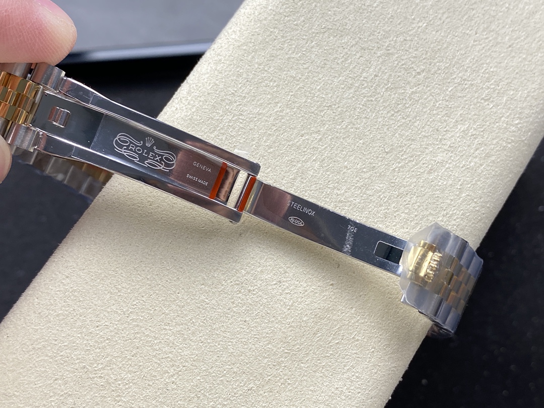 Rolex Datejust 36MM 126233 0015 Champagne Index Dial Fluted Bezel Unisex Replica Watch