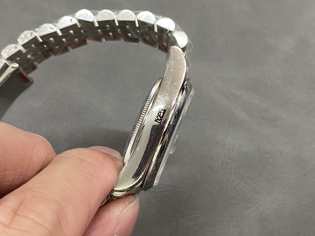 Rolex Datejust 126200 Blue Index Dial Jubilee Stainless Steel 36MM Unisex Replica Watch