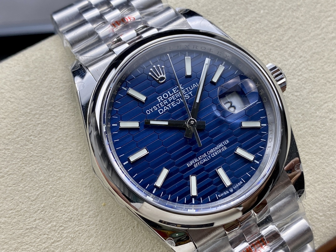 Rolex Datejust 126200 Stainless Steel Automatic Blue Motif Wave Dial 36MM Unisex Replica Watch