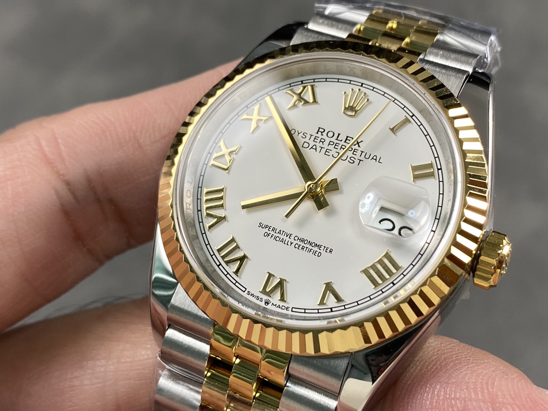 Rolex Datejust 126233 White Roman Dial Fluted Bezel 36MM Unisex Replica Watch