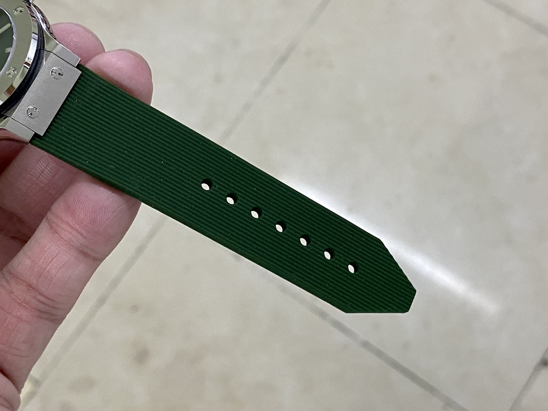 Hublot Classic Fusion 565.NX.1171.RX 38 mm Lady