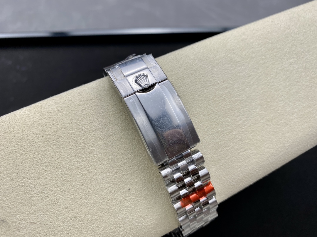 Rolex GMT Master II Pepsi 126710BLRO Jubilee Mint Black Dial 40MM Men's Watch