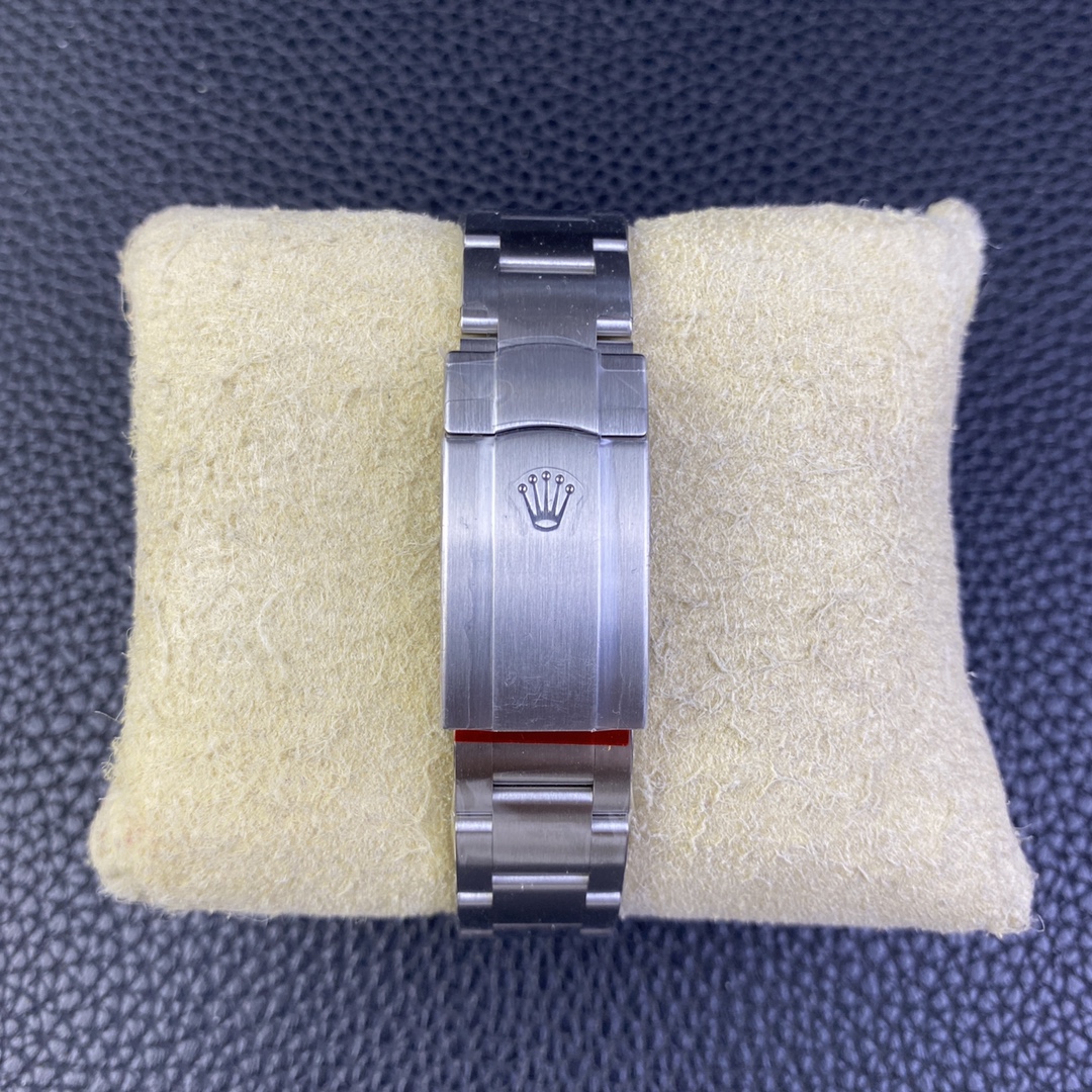 Rolex Oyster Perpetual 41 Green Dial 124300 0005 Men's Watch