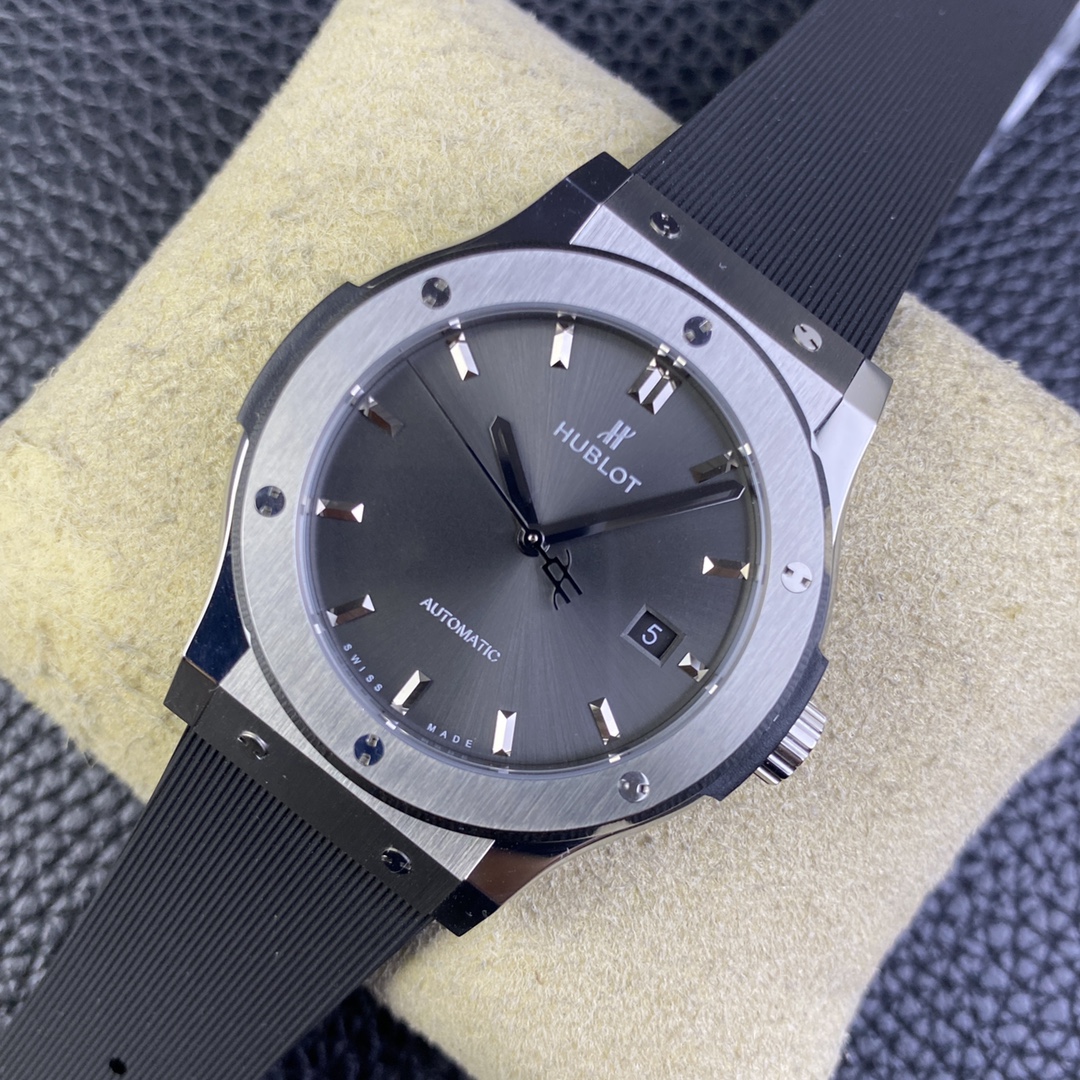 Hublot Classic Fusion 511.co.1181.rx 45mm Mens
