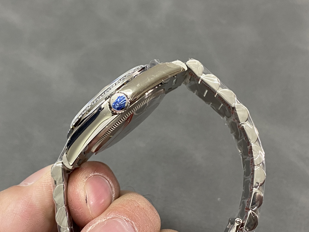 Rolex Day-Date 128349RBR White Mother of Pearl Dial Diamond Bezel 36MM Lady Replica Watch