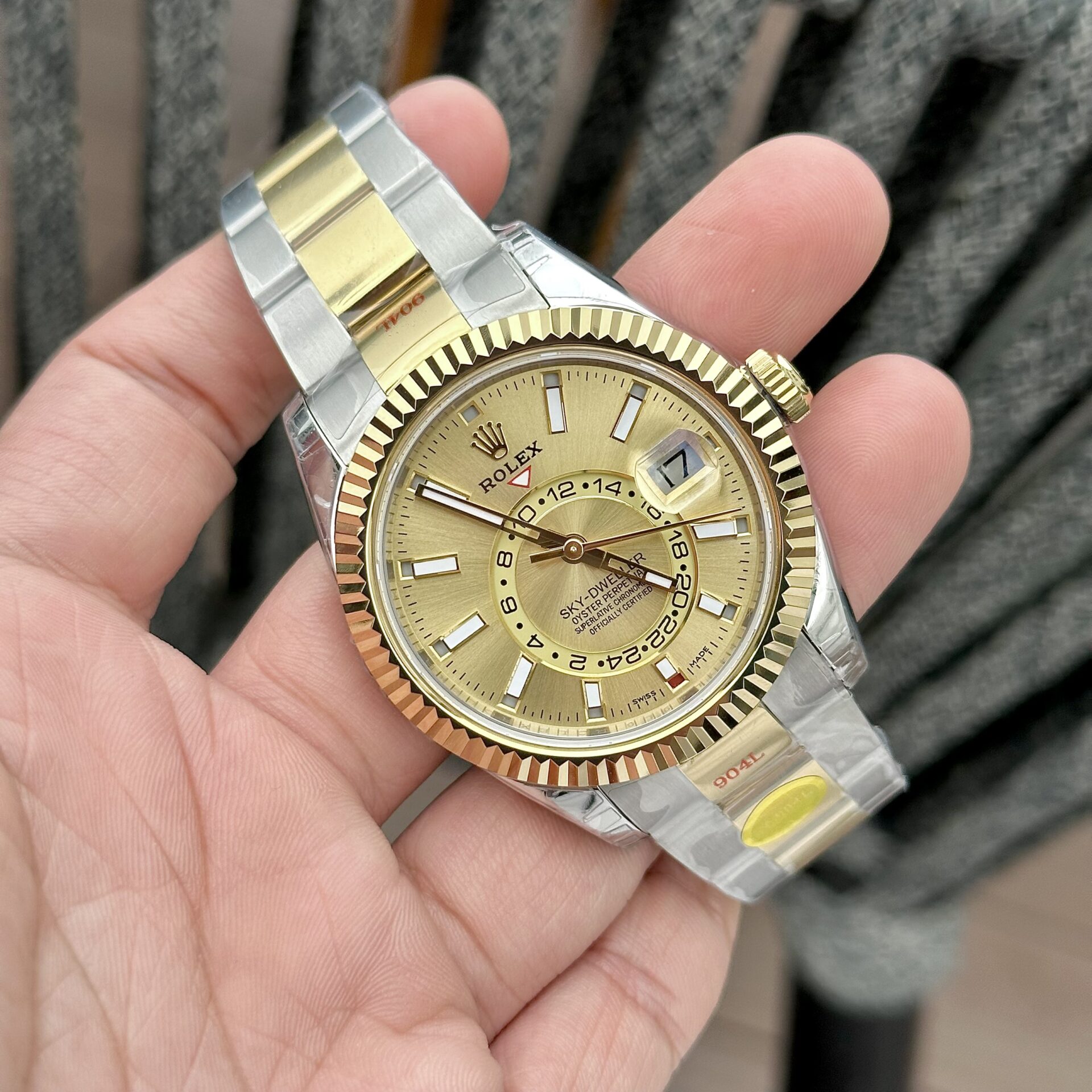 Rolex Sky Dweller Champagne Dial Yellow Gold 336933 0001 42mm
