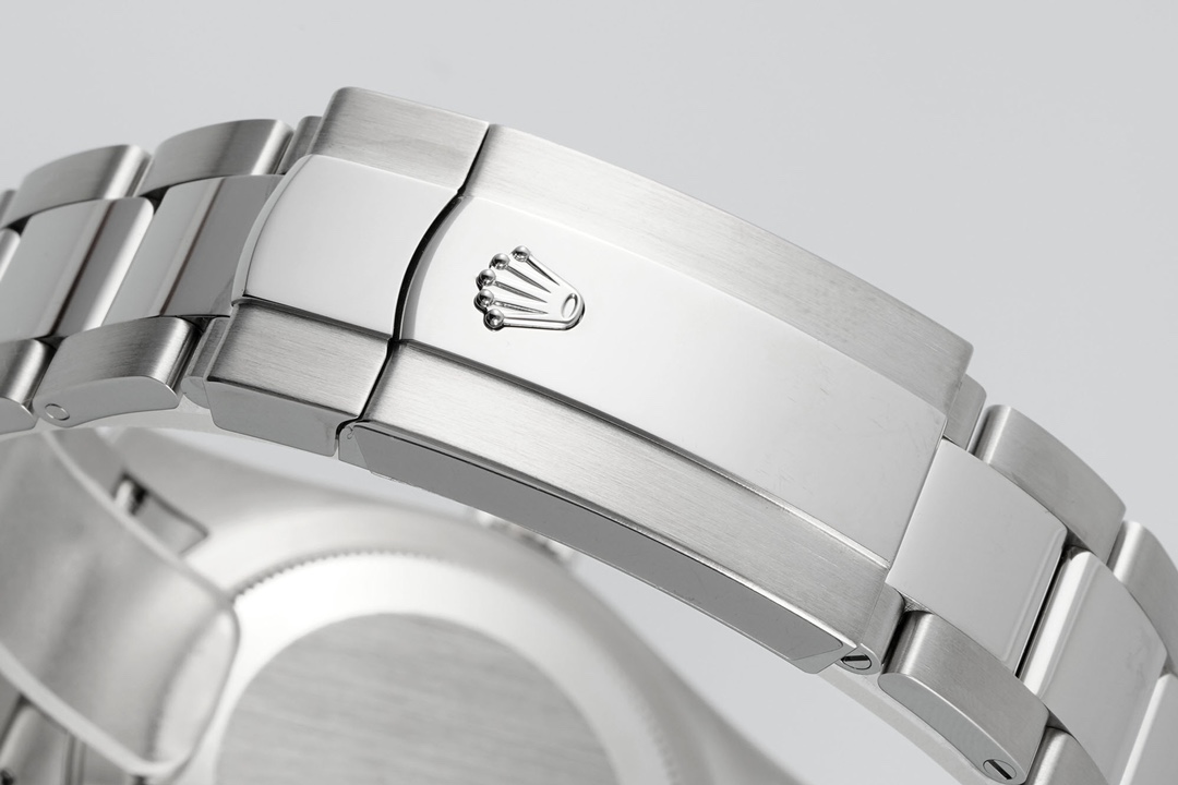 Rolex Sky-Dweller 326934 Stainless Steel White Dial 42MM Replica Watch