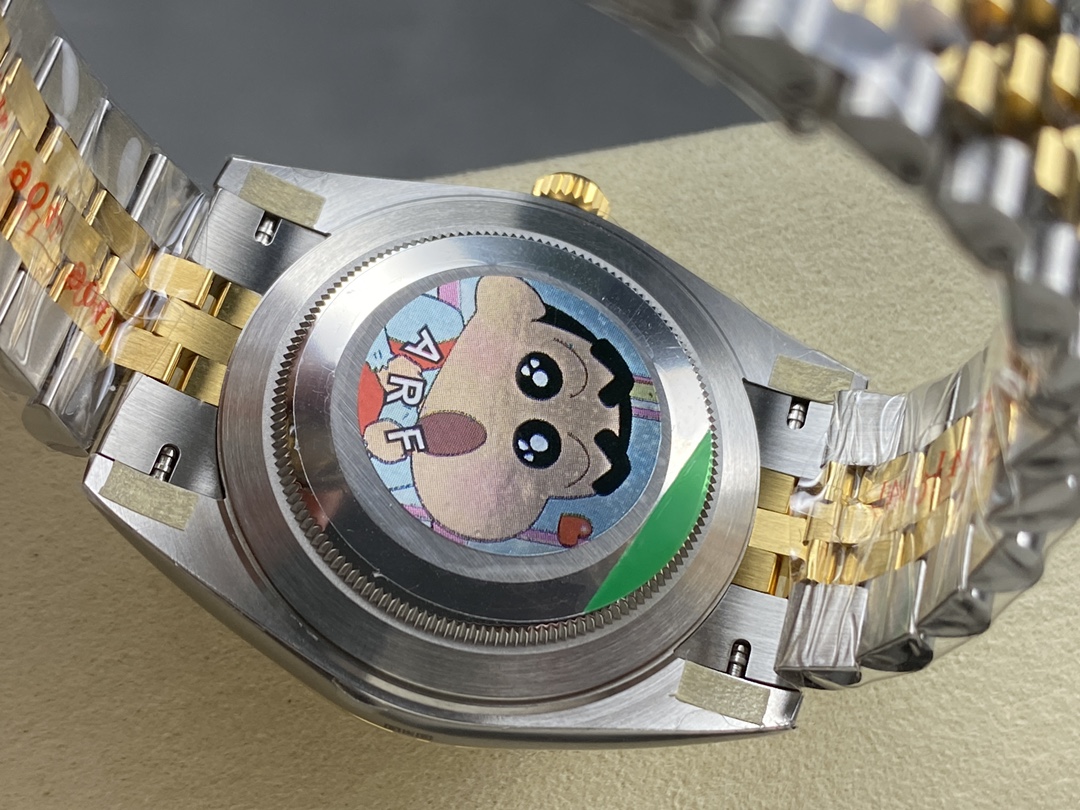 Rolex Datejust 41 126333 Golden Fluted Motif Champagne Dial