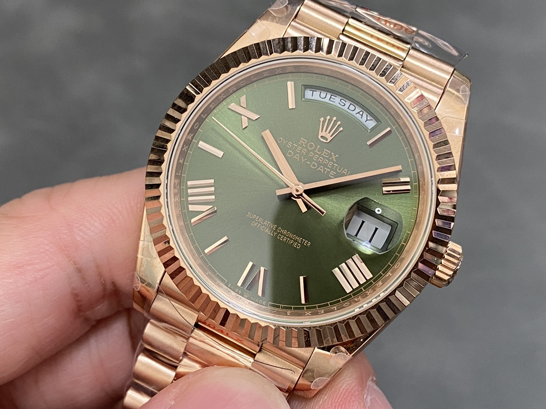 Rolex Day Date 40 18k Everose Gold Olive Green Dial m228235 0025 40mm