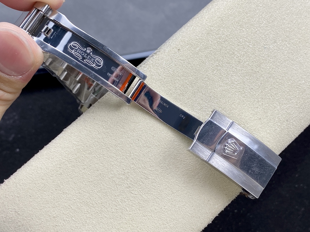 Rolex Datejust 126334 0001 Fluted Bezel Blue Dial 41MM Mens Replica Watch