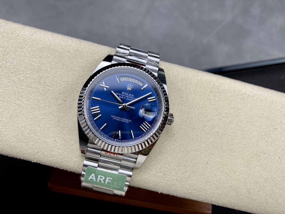 Rolex Day-Date 228239 Blue Roman Dial Fluted Bezel 40mm Mens Replica Watch